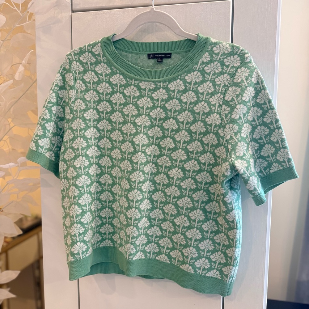 Sage jacquard white short sleeve knit crewneck top